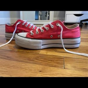 Pink platform converse